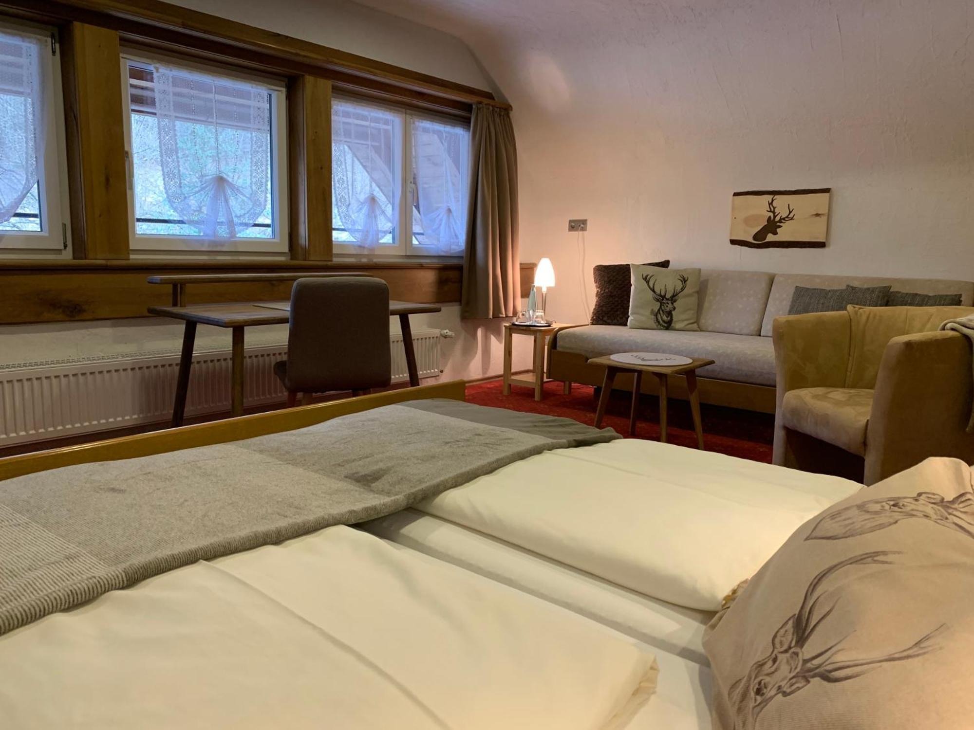 Landhotel Untere Kapfenhardter Muehle Unterreichenbach Exterior foto